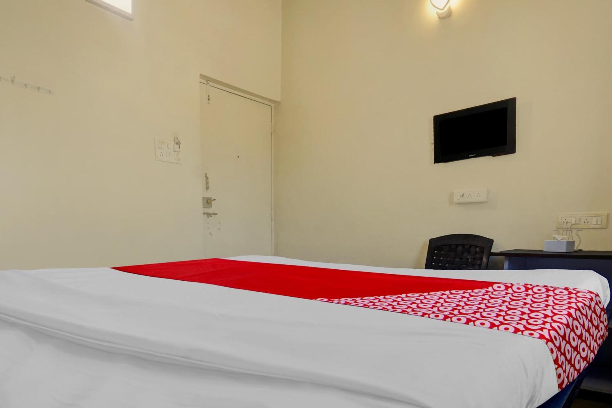 Hotel O Happy Homely Stay Sasvad Екстериор снимка