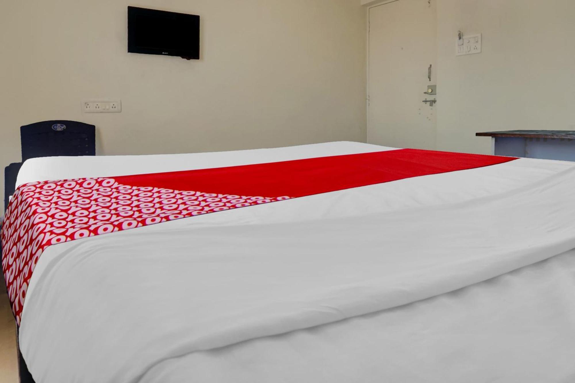 Hotel O Happy Homely Stay Sasvad Екстериор снимка
