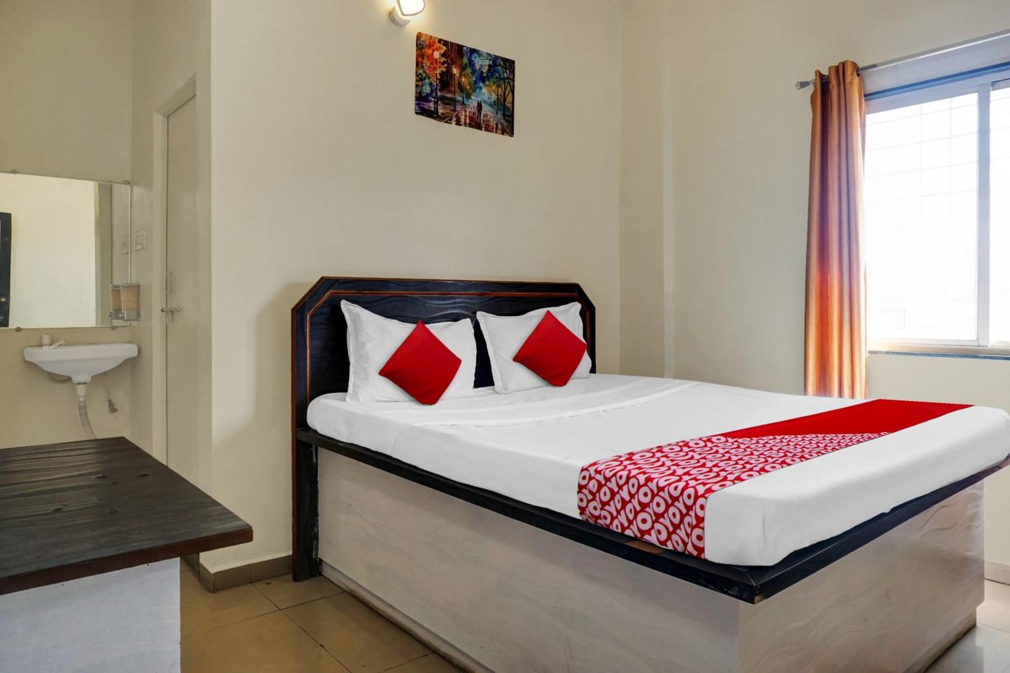 Hotel O Happy Homely Stay Sasvad Екстериор снимка